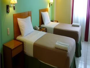 Sequoia Inn Davao Bagian luar foto