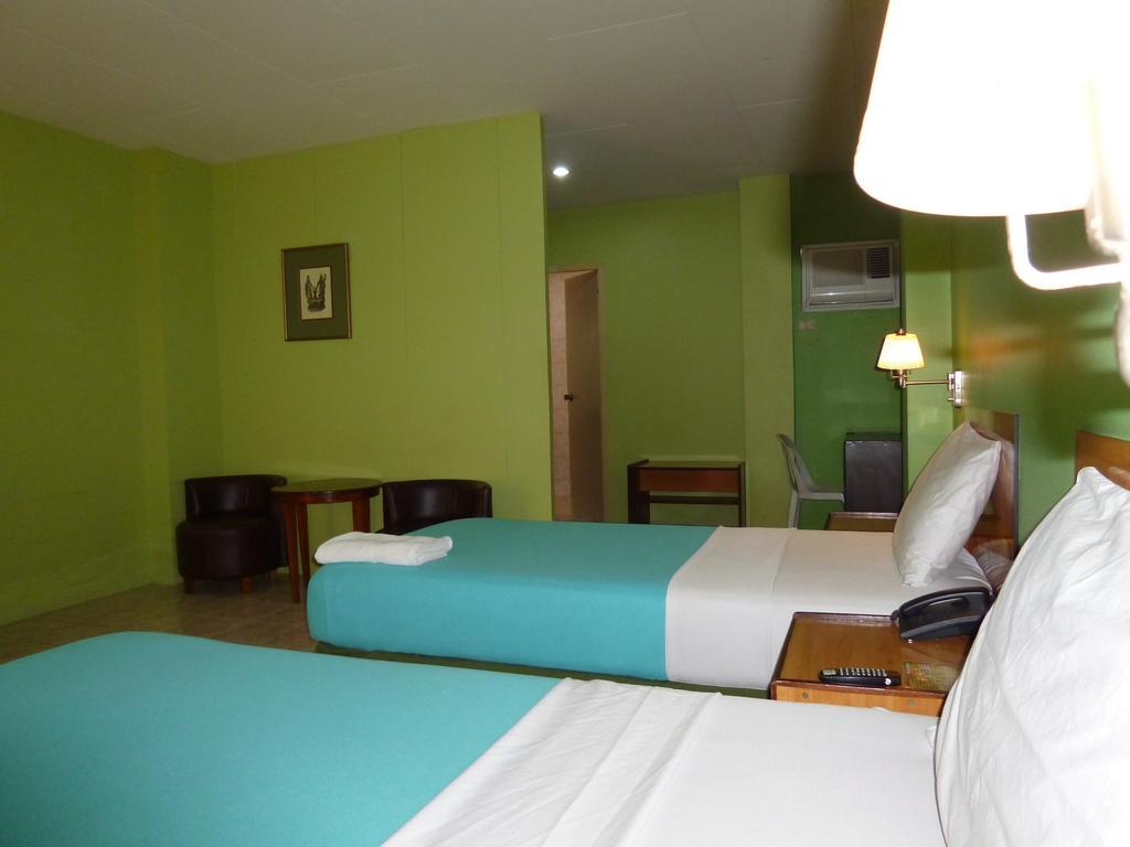 Sequoia Inn Davao Ruang foto