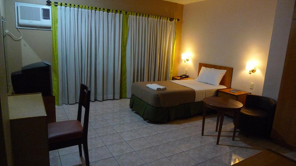 Sequoia Inn Davao Ruang foto