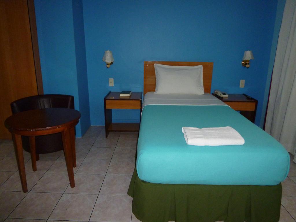 Sequoia Inn Davao Ruang foto